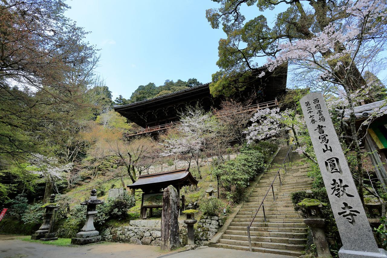 Hotel Monterey Himeji Bagian luar foto