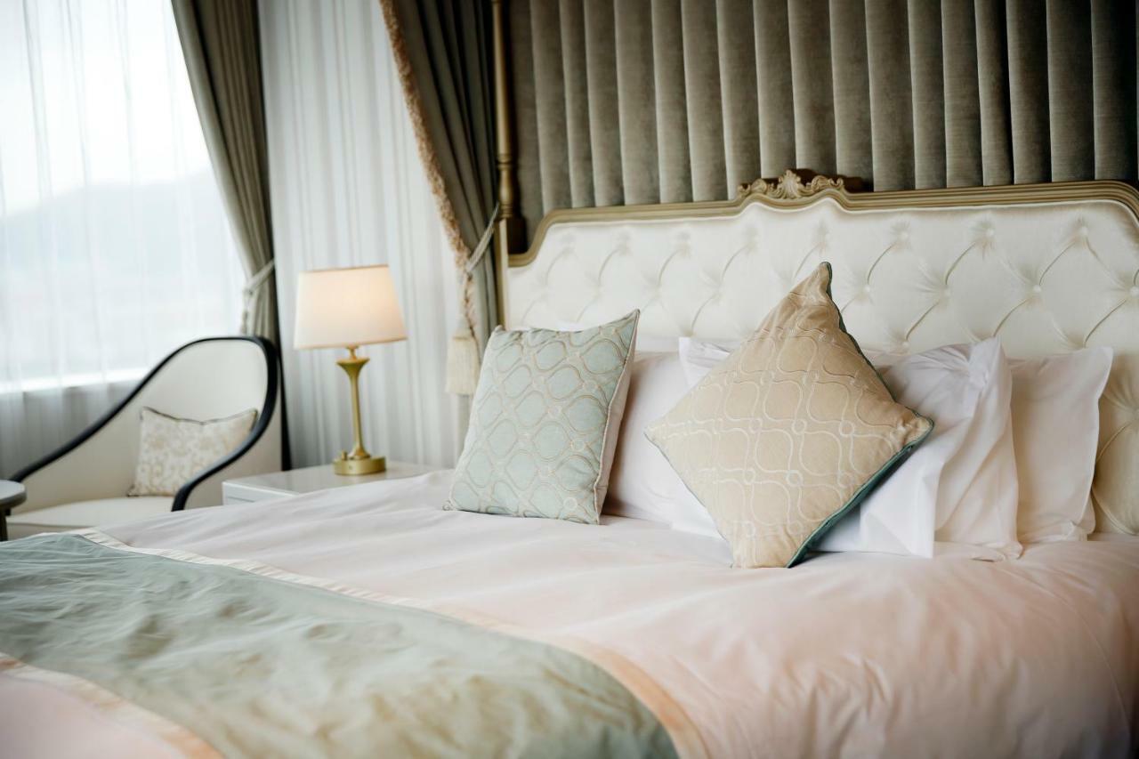 Hotel Monterey Himeji Bagian luar foto